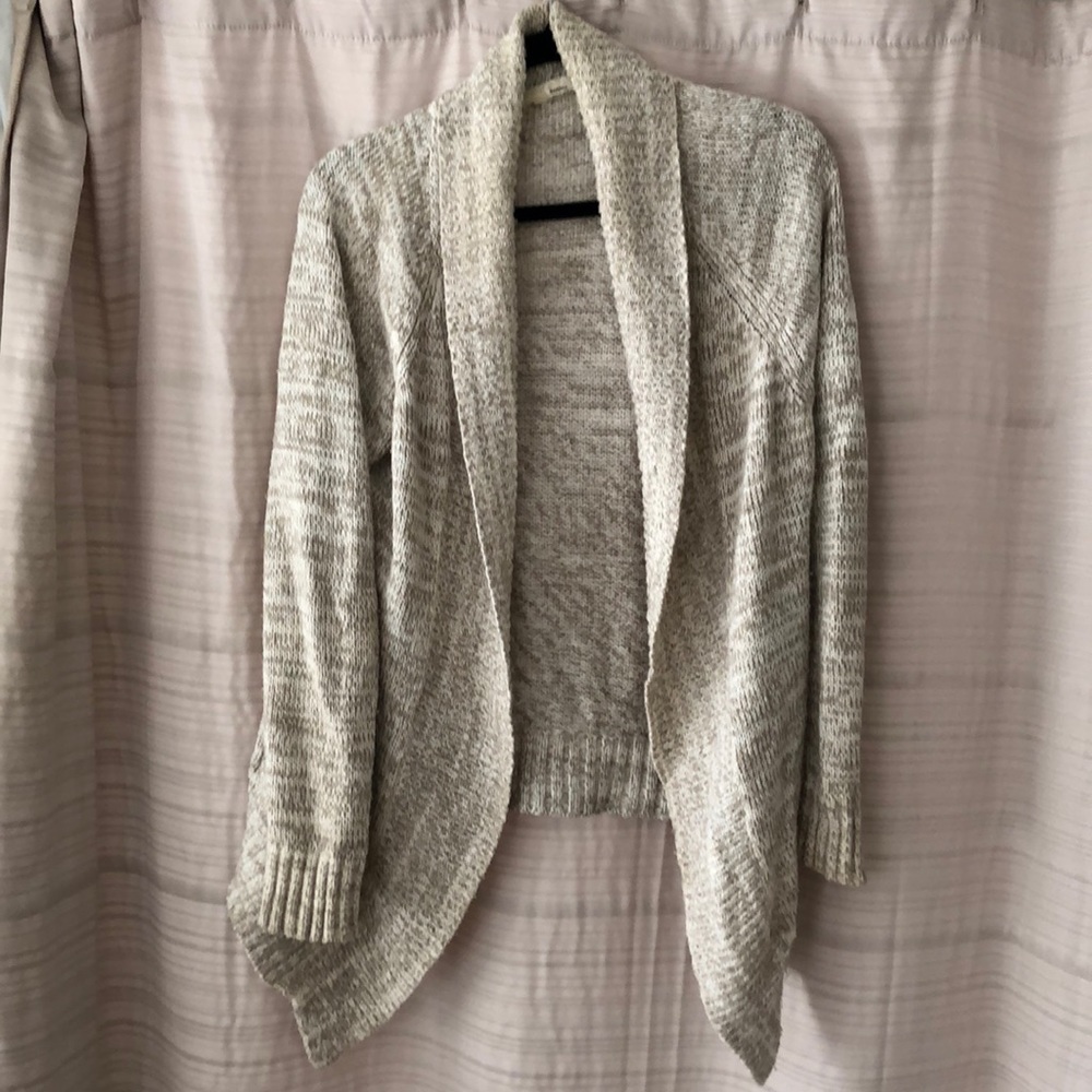 Cardigan sweater